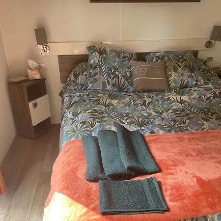 Kamp alanı Mobile Premium Azur Climatise Equipe *